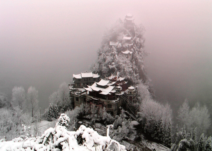 雪漫石笋峰.gif 雪漫石笋峰.gif