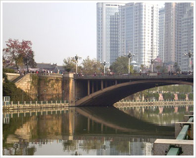 城市掩盖的南明河1.jpg